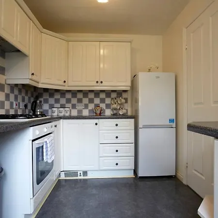 Stylish Home With Self Check-In, Free Parking, Garden, Wifi And Netflix Just 7Mins From Leeds * Leeds (West Yorkshire)