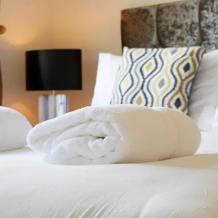 Stylish Home With Self Check-In, Free Parking, Garden, Wifi And Netflix Just 7Mins From Leeds Сasa de vacaciones *